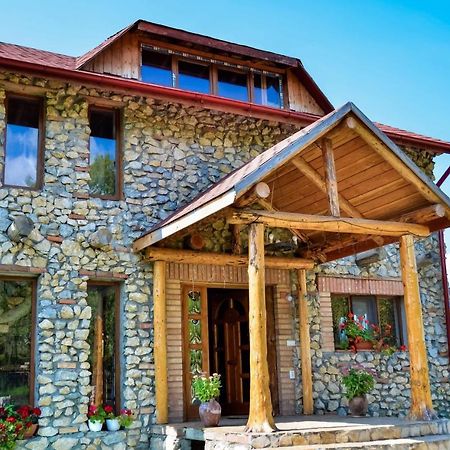 ホテル Casa Din Piatra Poiana  エクステリア 写真