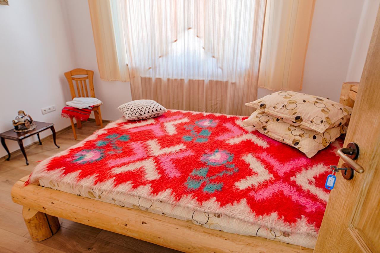 ホテル Casa Din Piatra Poiana  エクステリア 写真