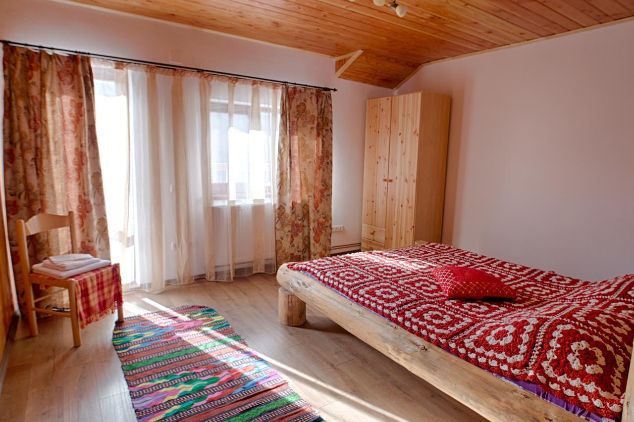 ホテル Casa Din Piatra Poiana  エクステリア 写真